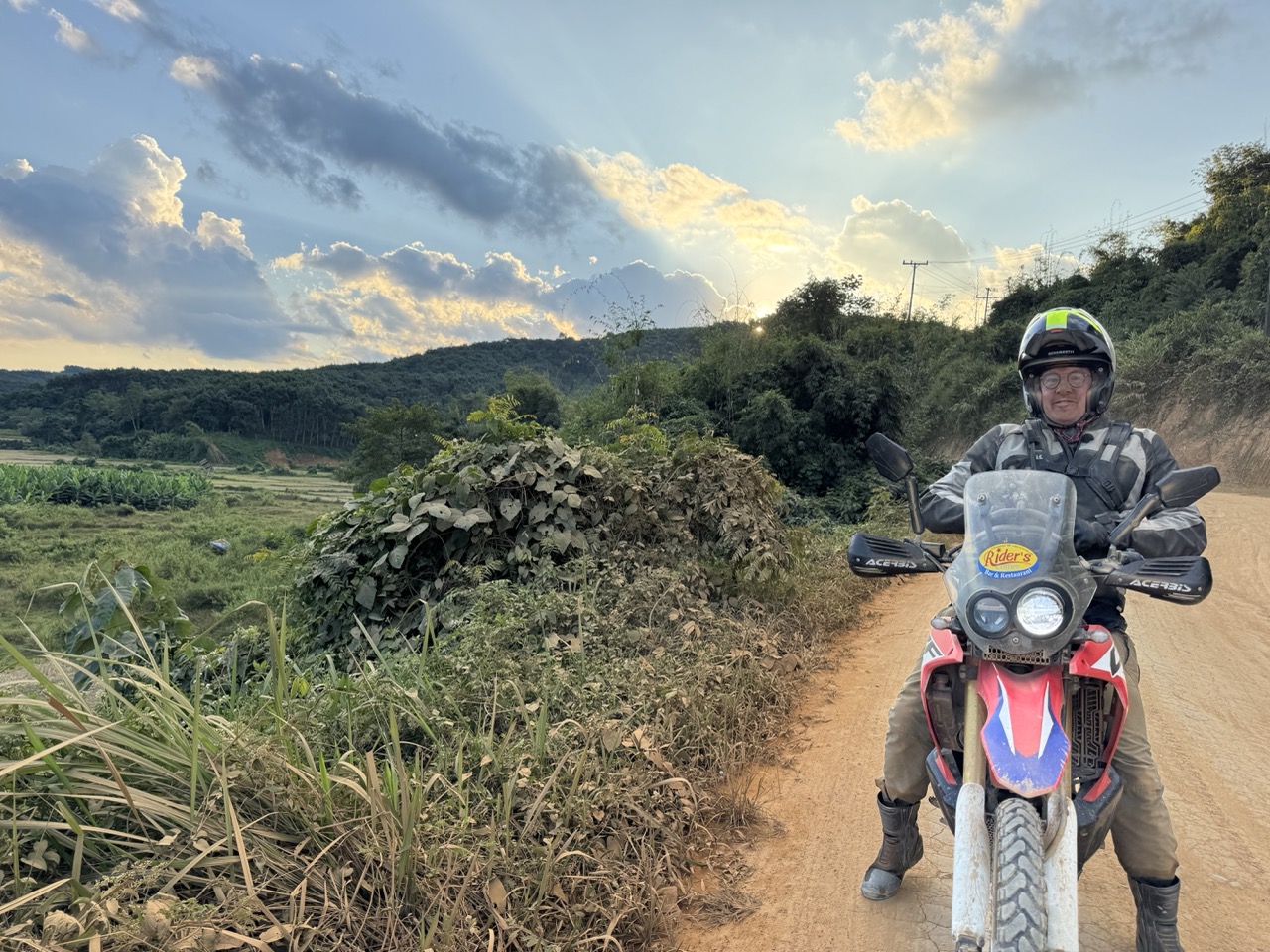 Dirt Bike Rental in Chiang Mai: Off-Road Adventure Guide